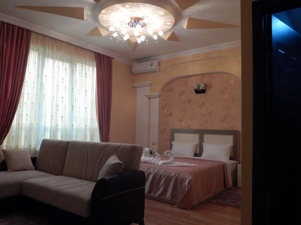 Lux Palace Hotel Kutaisi Cameră foto