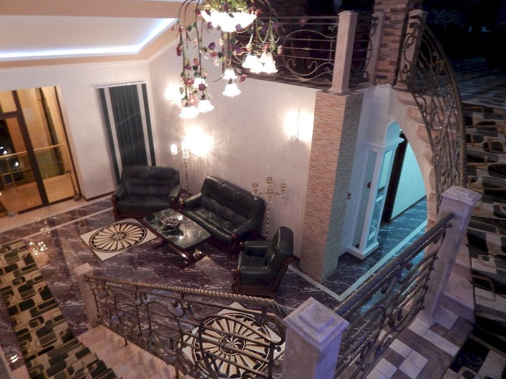 Lux Palace Hotel Kutaisi Exterior foto